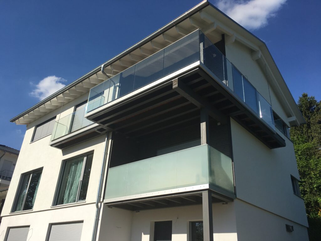 Balkon AVA Diele Terralu Nurglasgeländer Eleganza