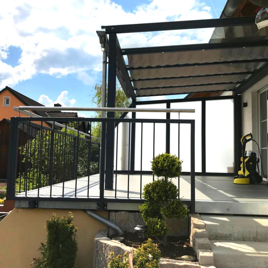 Terrassenüberdachung Steel Series anthrazit Beschattung Sichtschutz glas