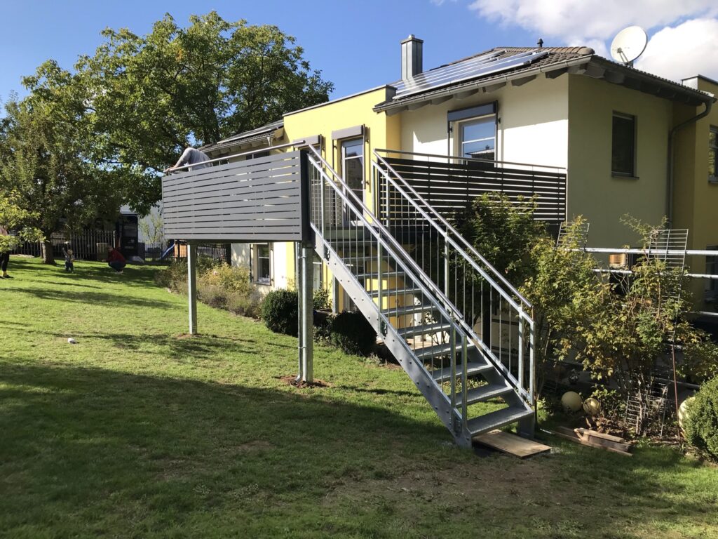 Geländer verzinkt, Alulatten, AVA Diele TerrAlu